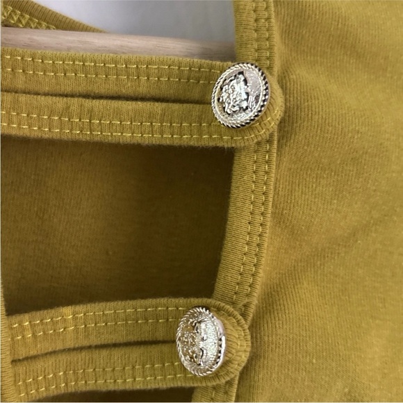 Mustard Yellow Cap Sleeve Top with Gold Buttons - DEE-ZYY- Estimate Size Medium - Picture 5 of 7